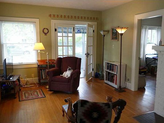4th image of 5015 N Capitol Ave