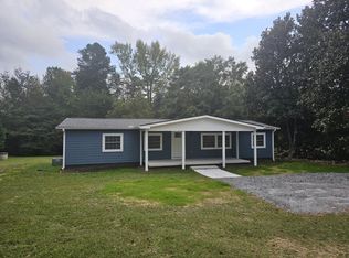 5345 Rainbow Lake Rd, Campobello, SC 29322