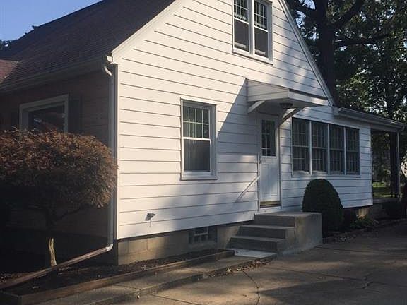 4th image of 387 Willard Ave SE