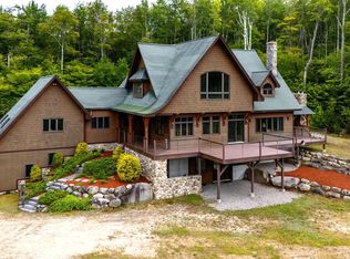 12 Evergreen Dr, Gorham, NH 03581