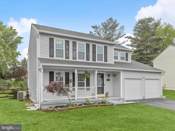 5021 Mallard Ln, Frederick, MD 21703
