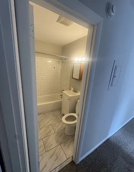 550 Harding Pl #E117 — Photo 6