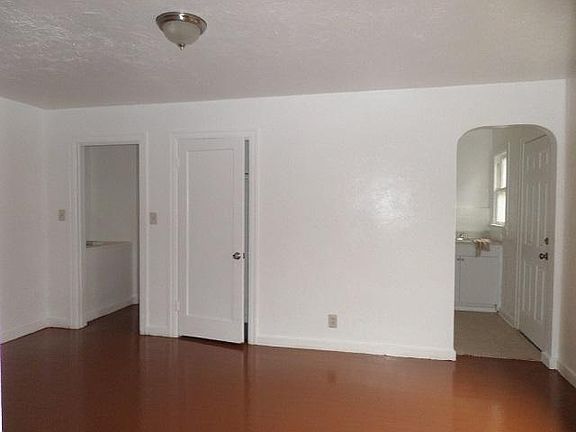 4th image of 2320 7th St S