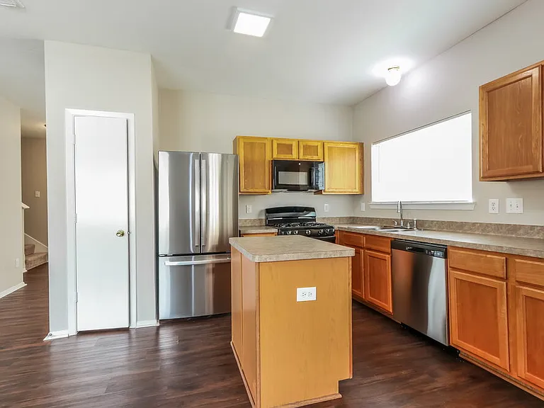 1671 Nichole Woods Dr — Photo 8