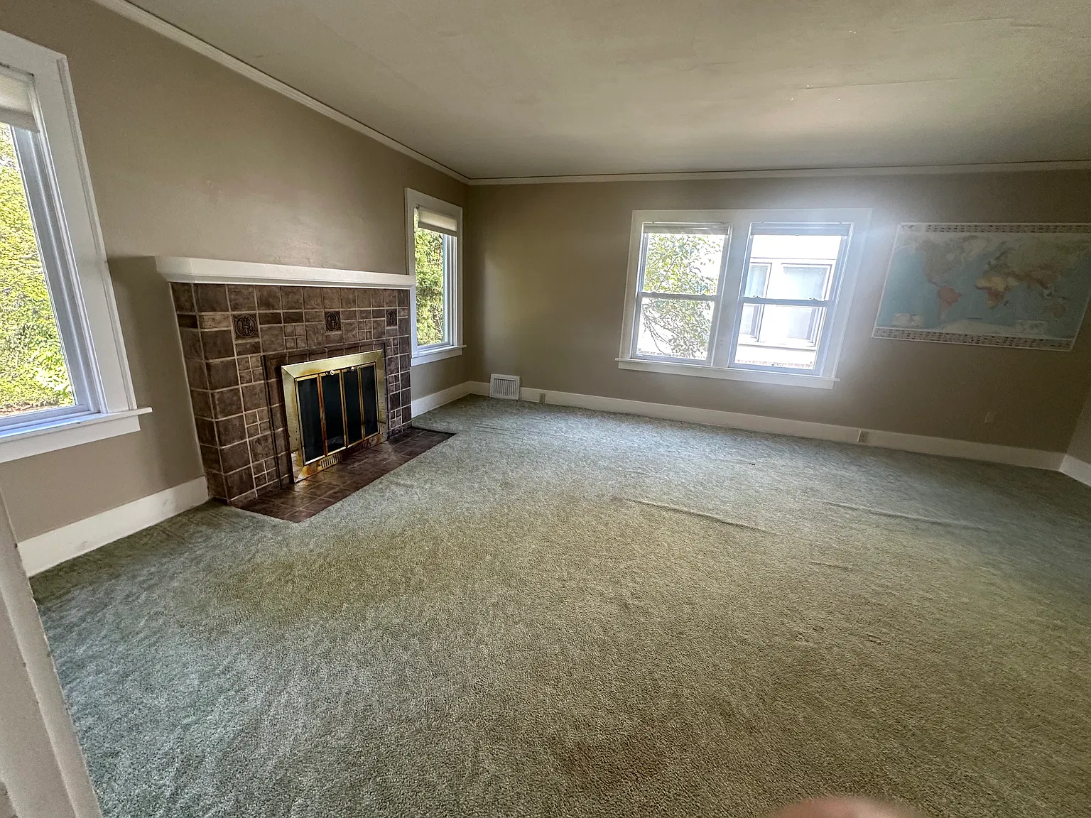 7818 Lake City Way NE — Photo 4