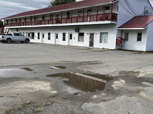 369 School St, Unity, ME 04988