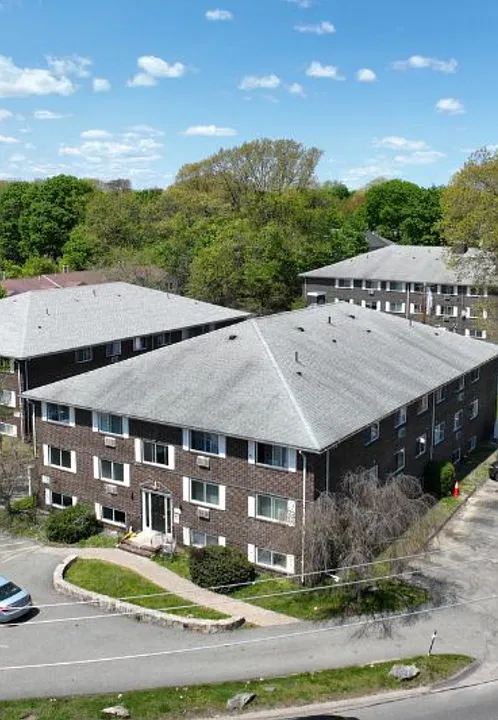 Willard Street Apartments offers the perfect location, with easy access to all major Highways 495...