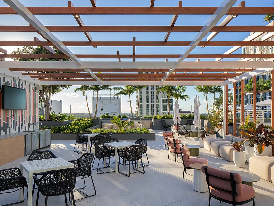 Alfresco Dining and Grilling