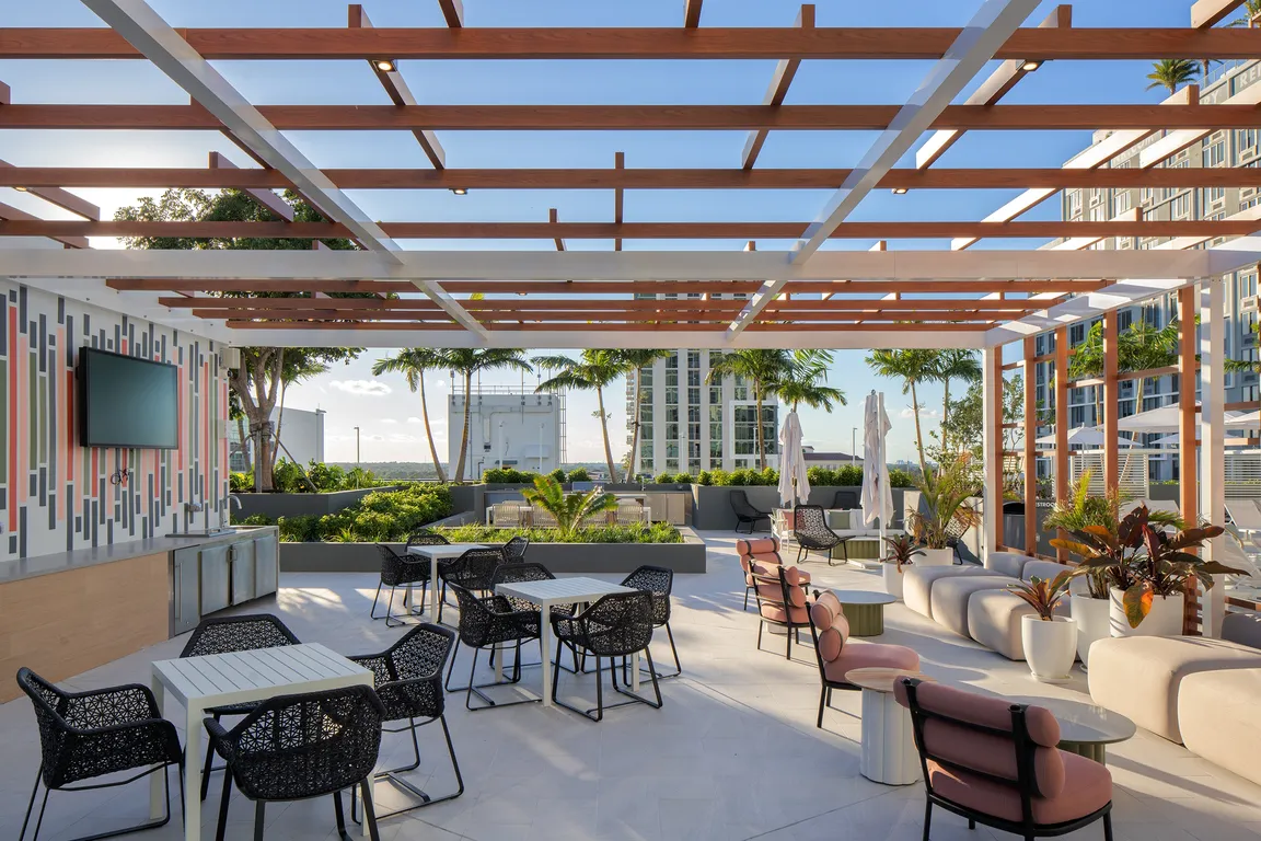 Alfresco Dining and Grilling