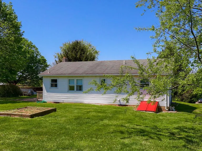 4644 View Dr — Photo 10