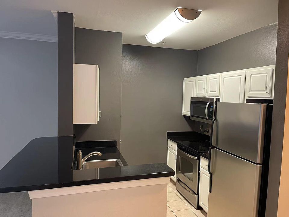 1st image of 1000 Providence Pl APT 318