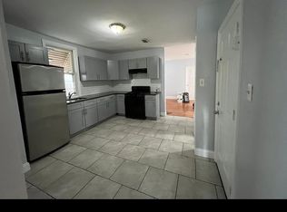 98 W 49th St FLOOR 2, Bayonne, NJ 07002