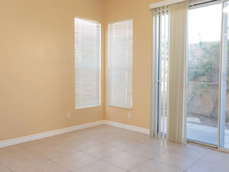 9205 Guggenheim Ct — Photo 7