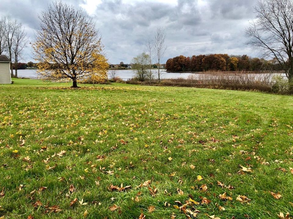 1st image of 12 Crystal Beach Dr