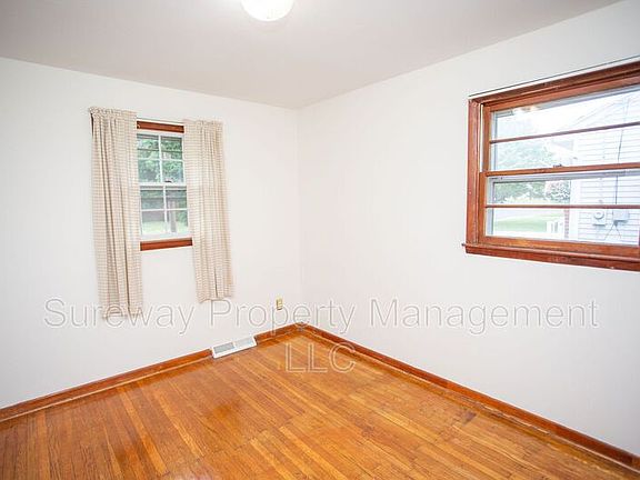 2nd image of 418 5th Ave