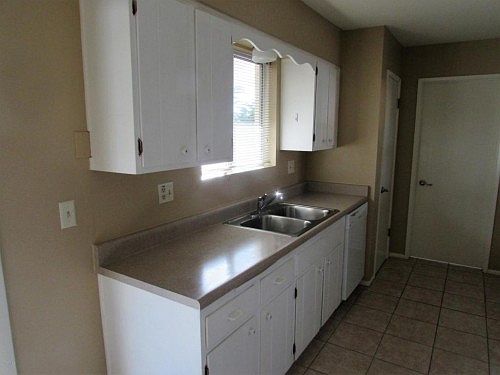 5th image of 10509 W Salem Dr