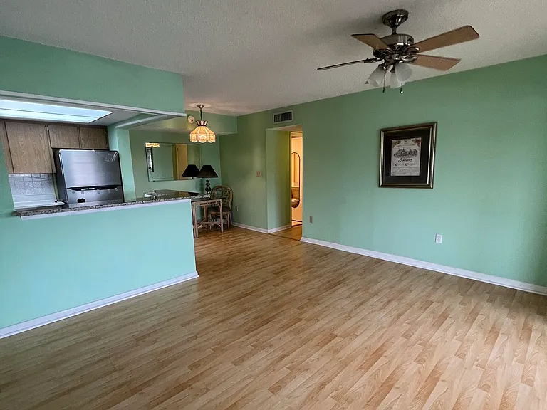 4754 Marine Pkwy #2 — Photo 9
