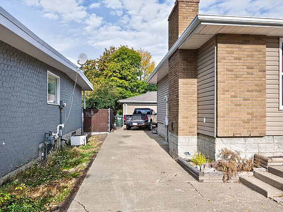 4th image of 4 Greystone Cres