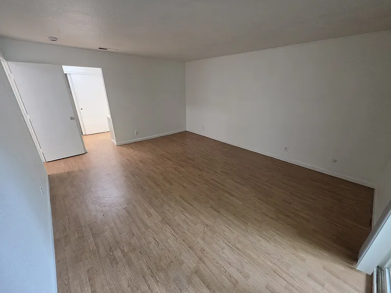 6214 Porterfield Ct — Photo 9