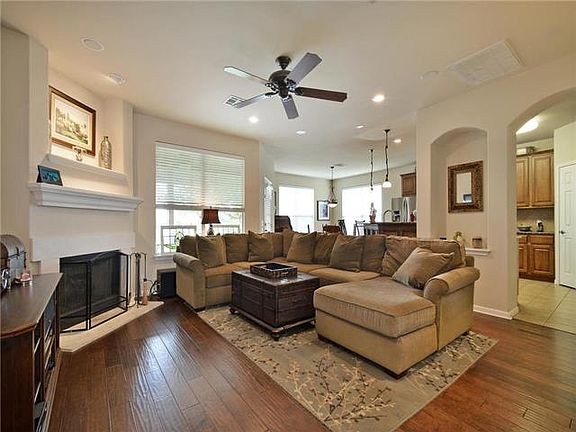 3rd image of 3822 Harvey Penick Dr