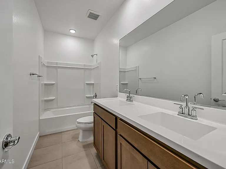 23410 W Florence Ave — Photo 30