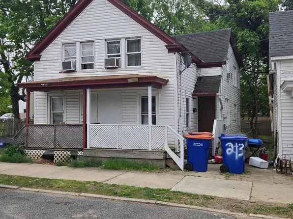 215 D St, Millville, NJ 08332