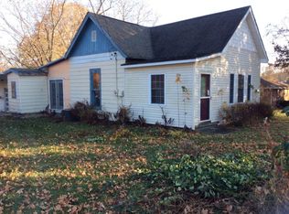 203 S Seminary St, Georgetown, IL 61846