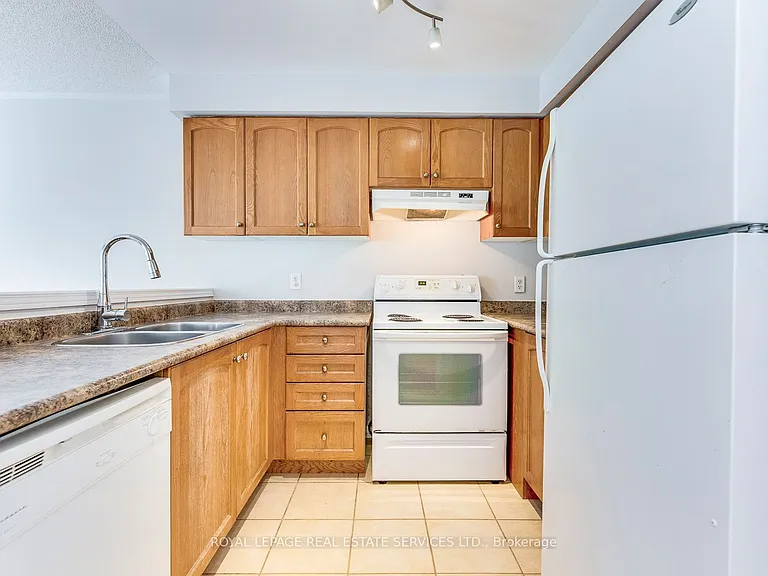 1835 McCoy Ave — Photo 16