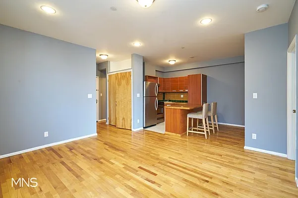 Rented by MNS Marketing | media 9