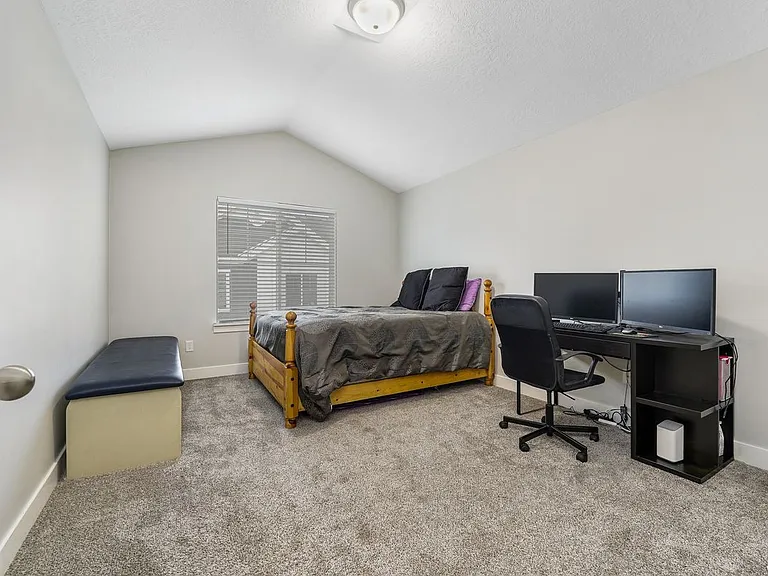 9288 S Castlebury Ct — Photo 11