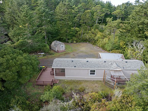 2nd image of 1600 Rhododendron Dr Space 200