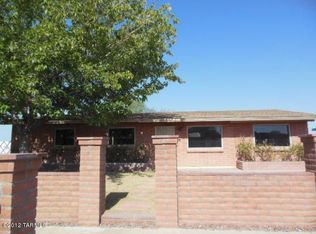 7001 S Maxine Cir, Tucson, AZ 85746