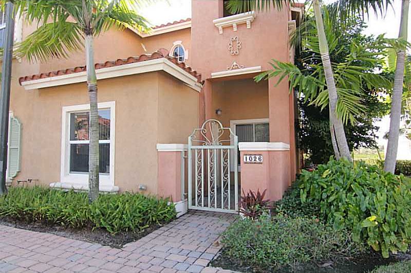 1st image of 1026 SW 144th Ave #706