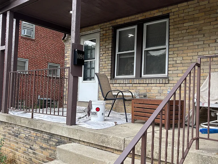 1092 Oxley Rd #1 — Photo 9