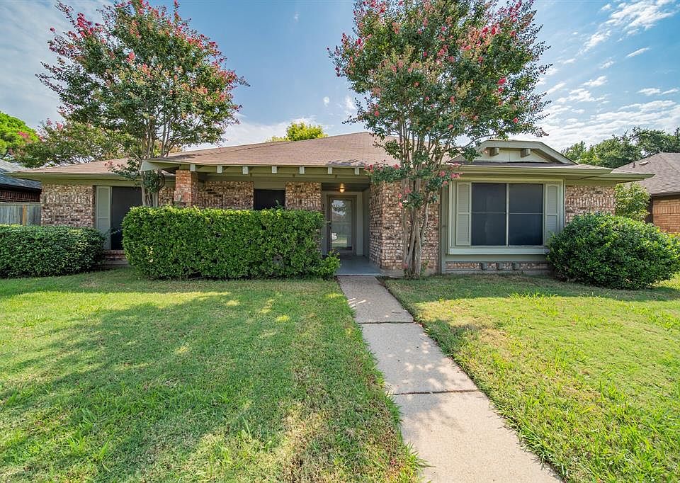1st image of 1625 Autumn Breeze Ln