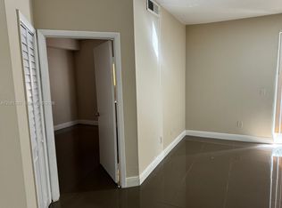 18324 NW 68th Ave APT B, Hialeah, FL 33015