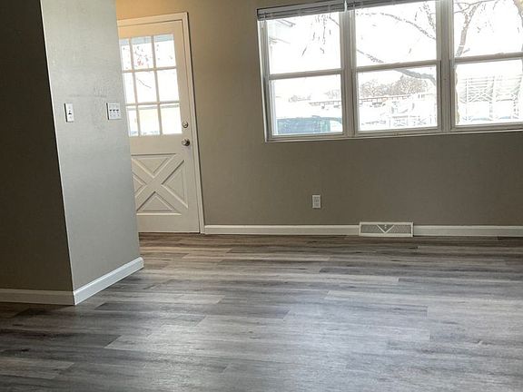 3rd image of 1754-1764 Lombard Ave #1758