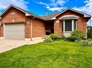 31 Loneoak Cres, Hamilton, ON L8J2T8