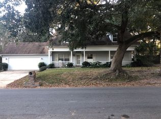 9001 Bay St, Ocean Springs, MS 39564