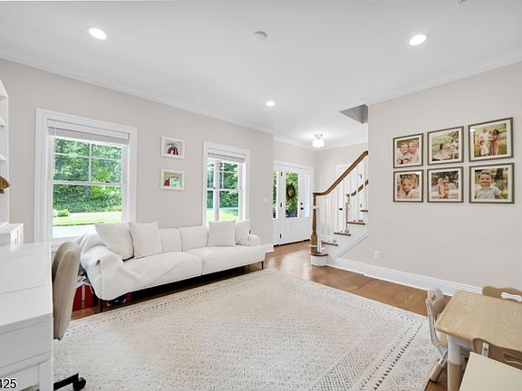 5th image of 8A Mason Ave
