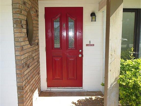 4th image of 240 Blossom Ln