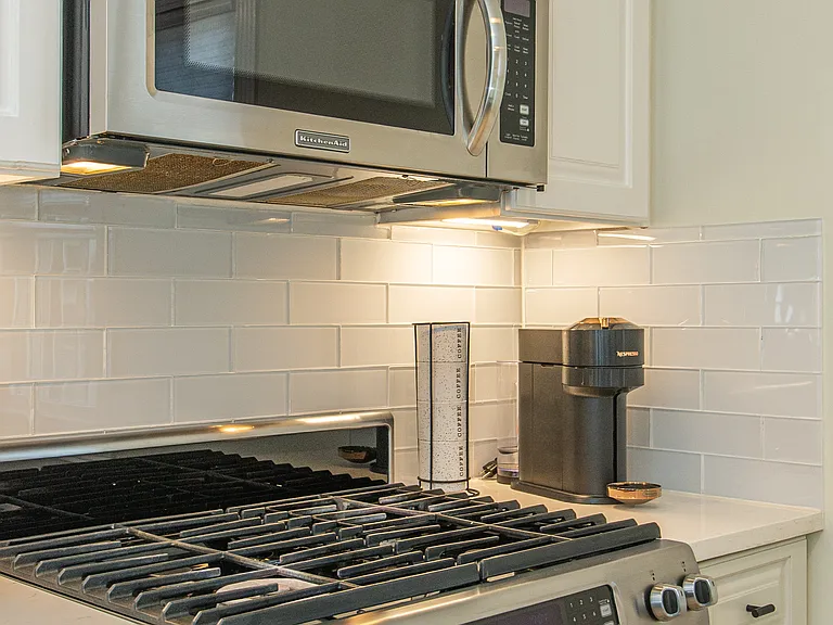 67-75 New England Ave #73G — Photo 11
