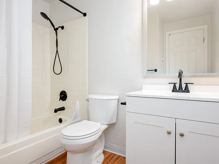 Pacific Village | Bathroom