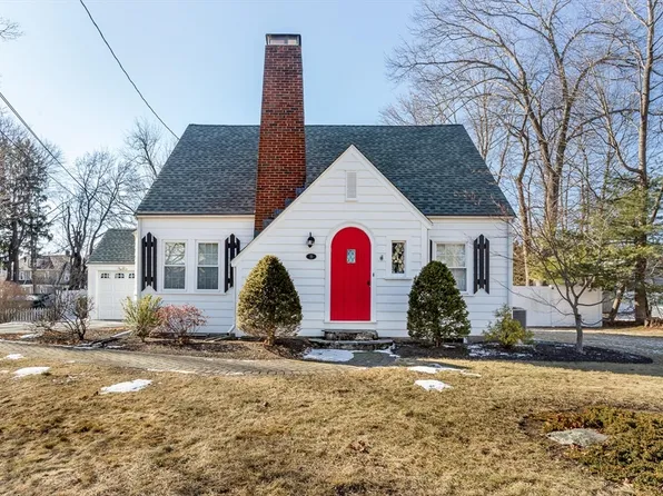 19 Prospect St, Walpole, MA 02081