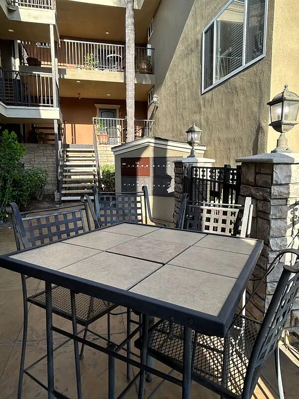 1 bed, 1.0 bath, 686 sqft, $2,050 — Photo 4