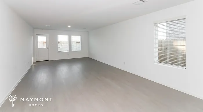 3057 Majestic Sunrise Dr — Photo 10