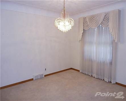 5th image of 15242 Harrison Ave