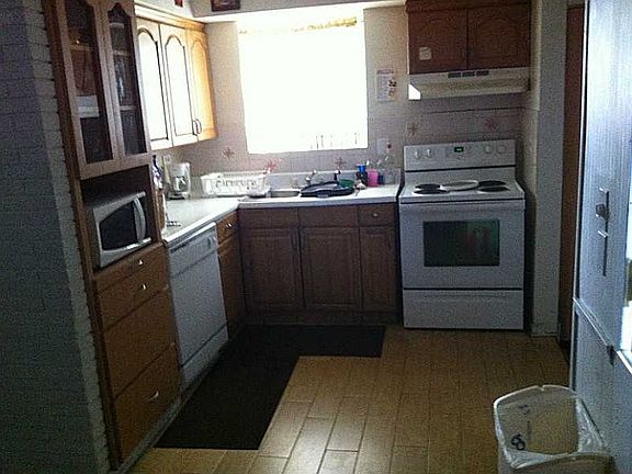 5th image of 2321 Acapulco Dr