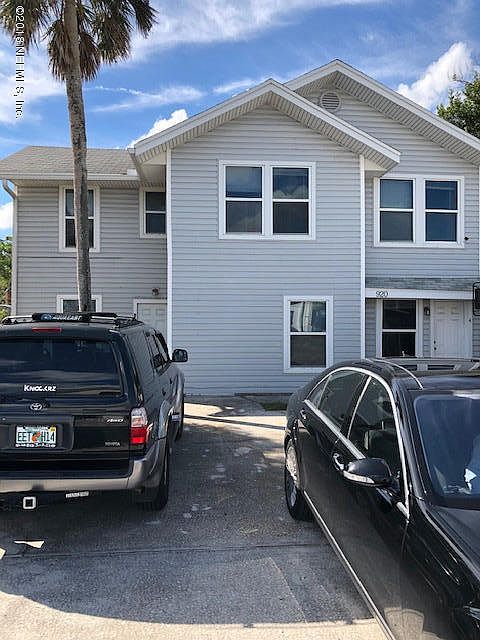 1st image of 920 4th St N
