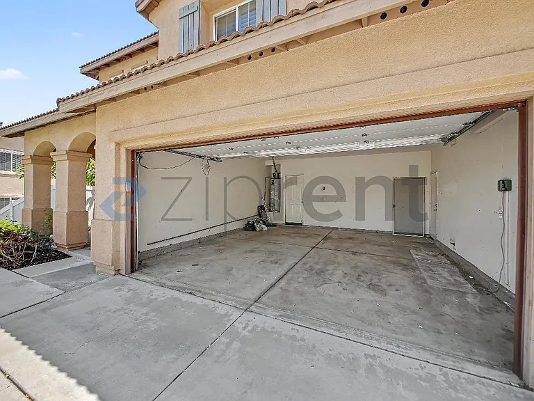 294 Kieswetter St — Photo 47